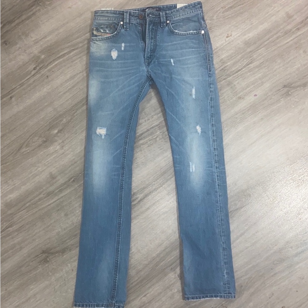 Rare Diesel Thavar-US Distressed Jeans Made
Exclusively 4 New York Store Size 26